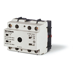 Выключатель нагрузки, 3P+N, 32A (25A AC3), 690VAC, габ. Y1, на дверь, без рукоятки, COMMAND | код 590.YA325R | Scame Выключатель нагрузки, 3P+N, 32A (25A AC3), 690VAC, габ. Y1, на дверь, без рукоятки, COMMAND | код 590.YA325R | Scame