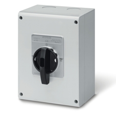 Переключатель реверсивный I-0-II, 3P, 63A, 690VAC, габ. С2, черная блок. рукоятка, в пластм. корпусе IP55, ISOLATORS | код 590.GE6303-C | Scame Переключатель реверсивный I-0-II, 3P, 63A, 690VAC, габ. С2, черная блок. рукоятка, в пластм. корпусе IP55, ISOLATORS | код 590.GE6303-C | Scame