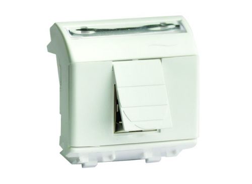 BRAVA Розетка компьютерная RJ45 категория 6 PcNet белая | код 76669B | DKC