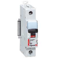 Выключатель автоматический Dx 1п C32a 15ka | код 006863 | Legrand 