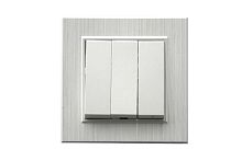 Выключатель 3-клав. 1 вход 3 выхода Karea LINE STAR жемчуж. Makel 86100091