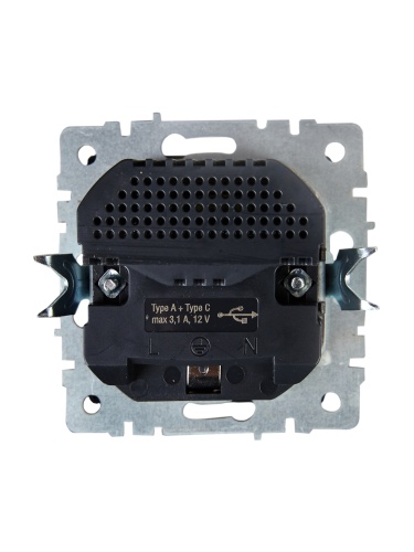 BRITE Роз. с з/к/ш 16А с USB A+C 18Вт РЮш11-1-БрЖ жемч. IEK | код BR-R14-16-U22-018-K36 | IEK фото 3