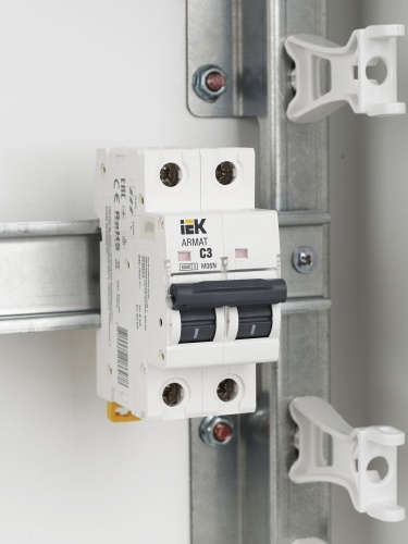 ARMAT Автоматический выключатель M06N 2P C 3А | код AR-M06N-2-C003 | IEK фото 3 ARMAT Автоматический выключатель M06N 2P C 3А | код AR-M06N-2-C003 | IEK фото 3
