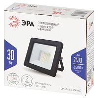 Прожектор светодиодный ДО-30Вт 6500К 2400Лм IP65 встроенное фотореле 200-240В черный корпус 30w холодный LPR-042-3-65K-030 | код Б0064443 | ЭРА
