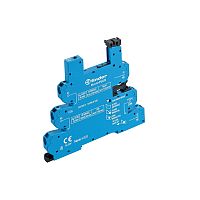 Розетка MasterPLUS с безвинтовыми клеммами Push-in для реле 34 серии, питание 125В DC, в комплекте пластиковая клипса, опции: LED | код 93667125 | FINDER