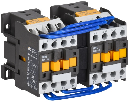 Контактор КМИ-11830 реверс 18А 230В/АС3 2НО | код KKM13-018-230-20-1 | IEK