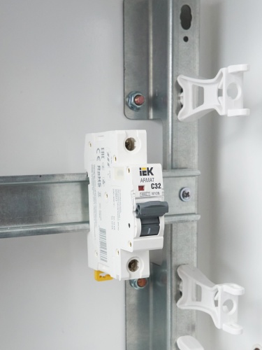 ARMAT Автоматический выключатель M10N 1P C 32А | код AR-M10N-1-C032 | IEK  фото 7