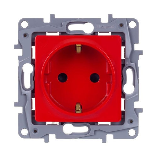 Розетка с заземлением - Legrand Etika - со шторками 16А 250В винтовые зажимы - красный | код 672722 | Legrand фото 2 Розетка с заземлением - Legrand Etika - со шторками 16А 250В винтовые зажимы - красный | код 672722 | Legrand фото 2