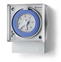 Реле времени механическое суточное, монтаж на панель, 1СO 16A, питание 120...230В АC, резервн.источник питания, степень защиты IP20, упаковка 1шт. | код 123182300000PAS | FINDER