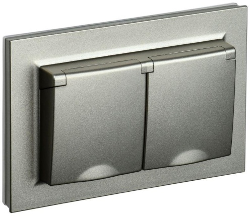 BRITE Розетка 2-местная с заземлением с защитными шторками и крышкой 16А в сборе IP44 РСбш12-3-44-БрШ шампань | код BR-R26-16-44-K37-F | IEK