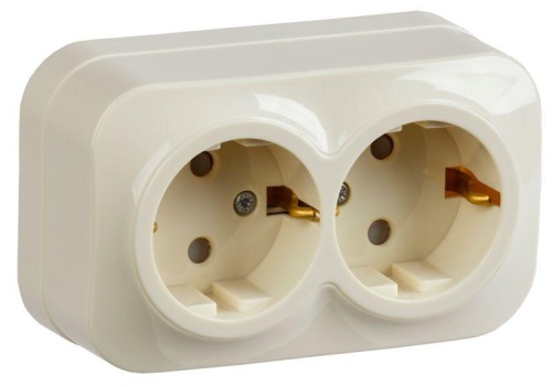 Розетка двухместная для открытой установки РСш22-3-ХК с заземлением и защитной шторкой 16А GLORY кремовый | код ERH24-K33-16 | IEK