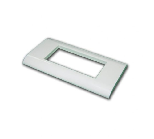 Пластиковая накладка на цоколь с металлическим суппортом, 45х90, белая | код TWT-FR45x90 | TWT