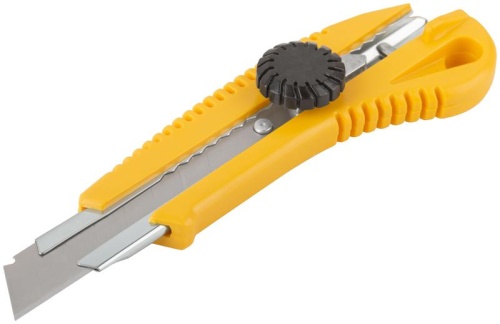 Нож технический 18мм усилен. пластик. вращ прижим FIT 10238 фото 2