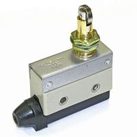 Выключатель путевой с горизонтальным нажимным роликом RUICHI AZ-7312, ON-(ON), 3P SPDT, IP64, 10 А, 250 В, 15 мОм, пластик с металлической накладкой | код 61785 | Ruichi