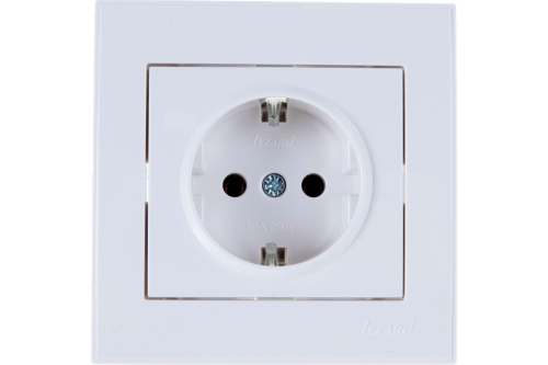 Розетка RAIN с/з керамика белая | код 703-0202-122 | Lezard Розетка RAIN с/з керамика белая | код 703-0202-122 | Lezard
