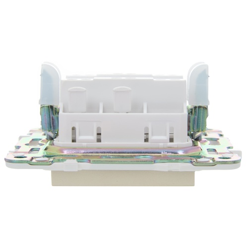 SKANDY Выключ. 1-кл. перекр. 10А SK-V03Sa песоч. IEK | код SK-V13-0-10-K98 | IEK фото 3 SKANDY Выключ. 1-кл. перекр. 10А SK-V03Sa песоч. IEK | код SK-V13-0-10-K98 | IEK фото 3