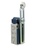 Выключатель концевой синхроного переключения угловой 2-направленный с пластмассовой консолью, стальным роликом Ф18мм на длинном регулируемом рычаге (1НО+2НЗ), L5K25MEM123 | код L5K25MEM123 | EMAS