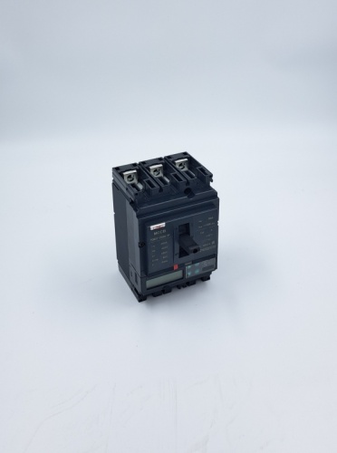 Выключатель в литом корпусе YCM3 Y 100H 3P 40A 85kA | код B050823 | CNC Выключатель в литом корпусе YCM3 Y 100H 3P 40A 85kA | код B050823 | CNC