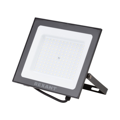 Прожектор светодиодный 50 Вт 200–260В IP65 4000 лм 6500 K холодный свет REXANT | код 605-004 | REXANT Прожектор светодиодный 50 Вт 200–260В IP65 4000 лм 6500 K холодный свет REXANT | код 605-004 | REXANT