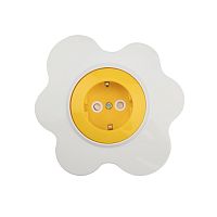 Розетка одноместная KRANZ HAPPY Яичница скрытой установки, с заземлением и защитными шторками, желтая/белая | код KR-78-0631 | KRANZ