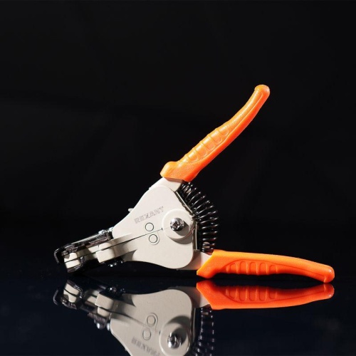 Инструмент для зачистки кабеля 0,3 - 6 кв.мм (ht-369 С) | код 12-4004 | REXANT фото 3 Инструмент для зачистки кабеля 0,3 - 6 кв.мм (ht-369 С) | код 12-4004 | REXANT фото 3