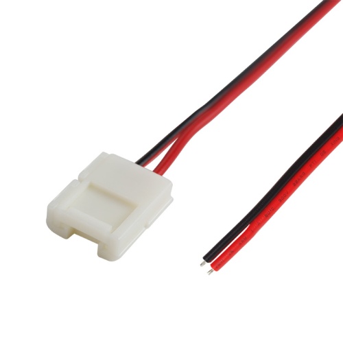 Коннектор питания для одноцветных светодиодных лент шириной 8 мм 120 диодов/метр LAMPER | код 144-012 | LAMPER Коннектор питания для одноцветных светодиодных лент шириной 8 мм 120 диодов/метр LAMPER | код 144-012 | LAMPER