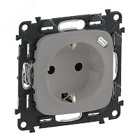 Valena ALLURE.Розетка комбинированная 2К+З 16А ~250В со встроенным зарядным устройством USB C 1.5А 5В.С лицевой панелью.Алюминий | код 753007 | Legrand