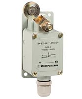 Выключатель концевой ВК-300-БР-11-67У2-31, рычаг с роликом, с сальником, ход вправо, самовозврат, ступень 3- 61мм, IP67 (ЭТ) | код ET502347 | Электротехник