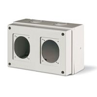 Щит навесной M150 для встраиваемых разъемов уст. 2x 70x87(84x106), 256x150x115mm, IP66, серия DOMINO | код 672.1301 | Scame