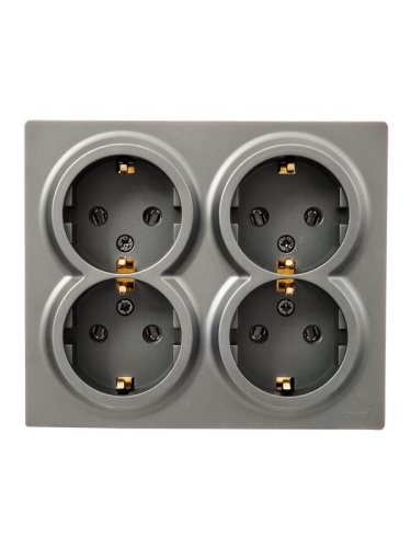 Розетка 4-мест. с заземл. LETO закрытый корпус ПБТ платина LEZARD 752-3500-127BDP
