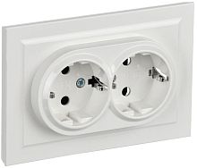 BRITE Розетка 2-местная с заземлением с защитными шторками 16А в сборе РСш12-3-БрБ белый | код BR-R24-16-K01-F | IEK