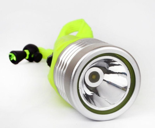 Фонарь LED51534 LED 3W SEOUL 30м 4хLR6 дайв. пласт+алюм. блистер желт. Camelion 13360 фото 5 Фонарь LED51534 LED 3W SEOUL 30м 4хLR6 дайв. пласт+алюм. блистер желт. Camelion 13360 фото 5