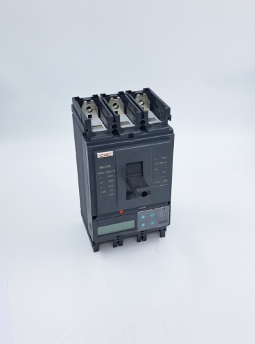 Выключатель в литом корпусе YCM3 Y 630N 3P 630А 50кА | код B030095 | CNC Выключатель в литом корпусе YCM3 Y 630N 3P 630А 50кА | код B030095 | CNC